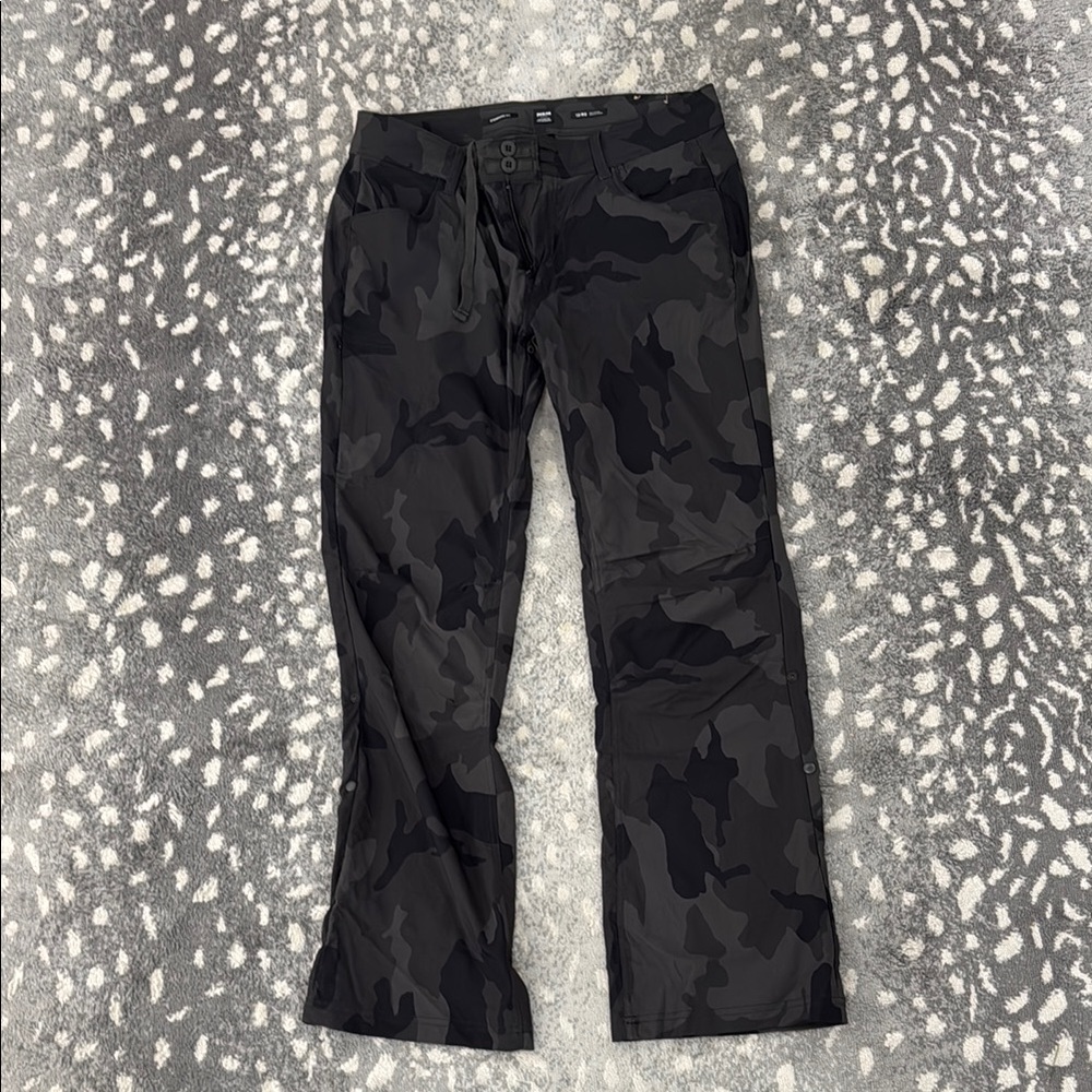 Prana Halle Gray Camouflage Pants
